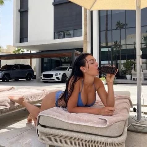 Georgina Rodriguez thumbnail