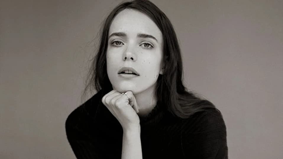 Stacy Martin  thumbnail