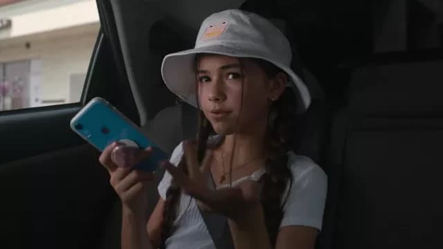 Amelia Cavell | 2 thumbnail