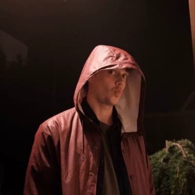 Bill Skarsgård thumbnail