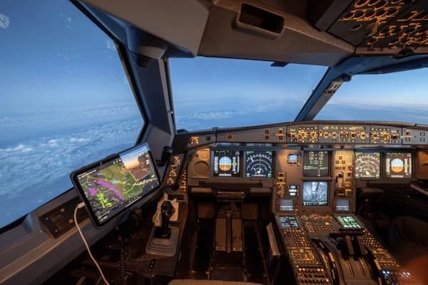 Pilot and your plane thumbnail