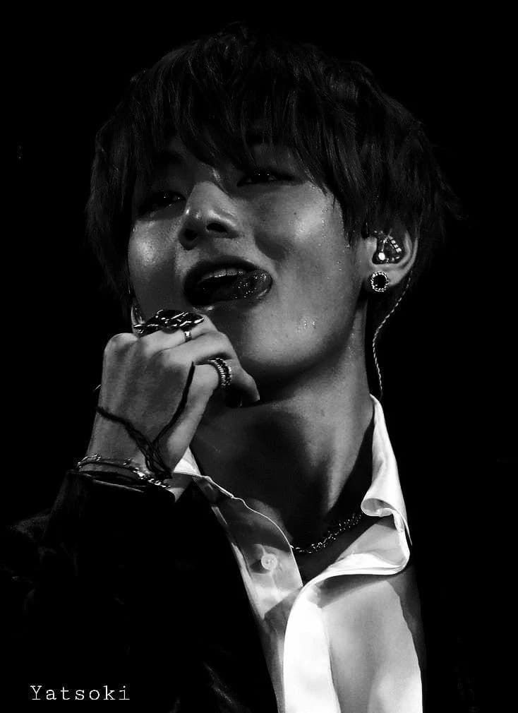 Kim Taehyung thumbnail