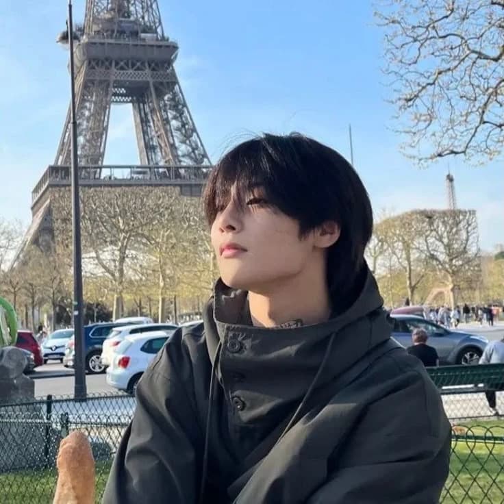 Jeongin thumbnail
