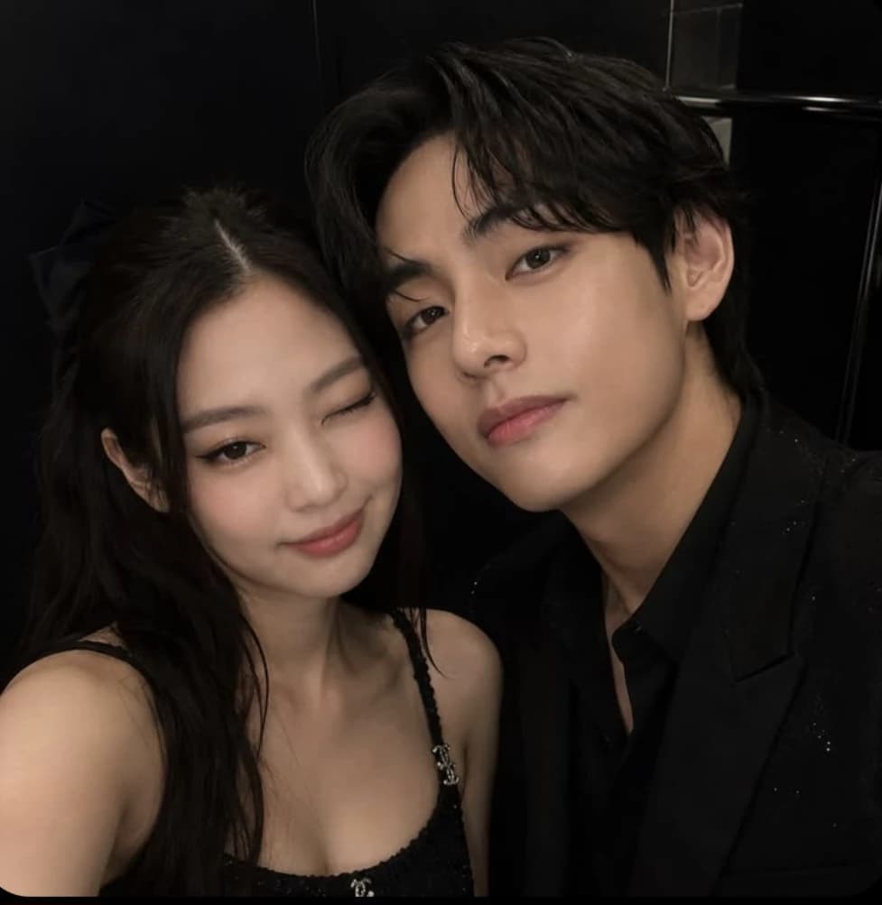 Kim Taehyung  thumbnail