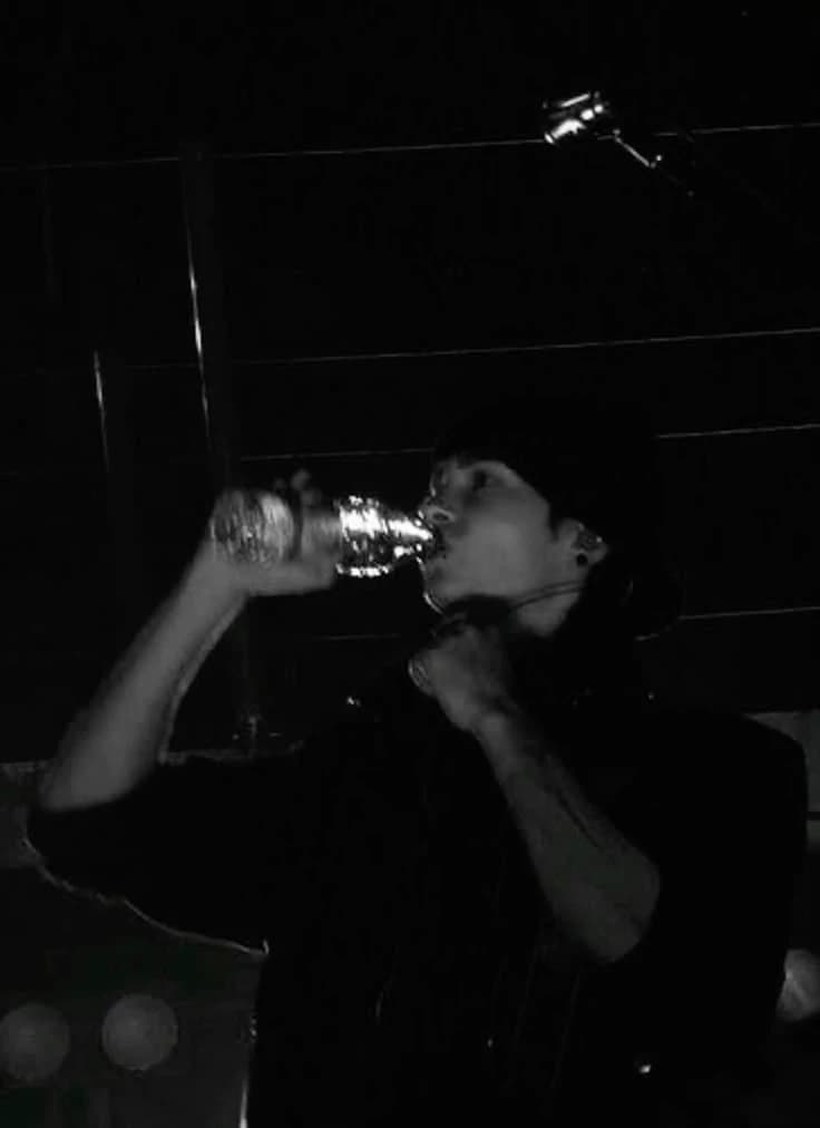 tom Kaulitz  thumbnail