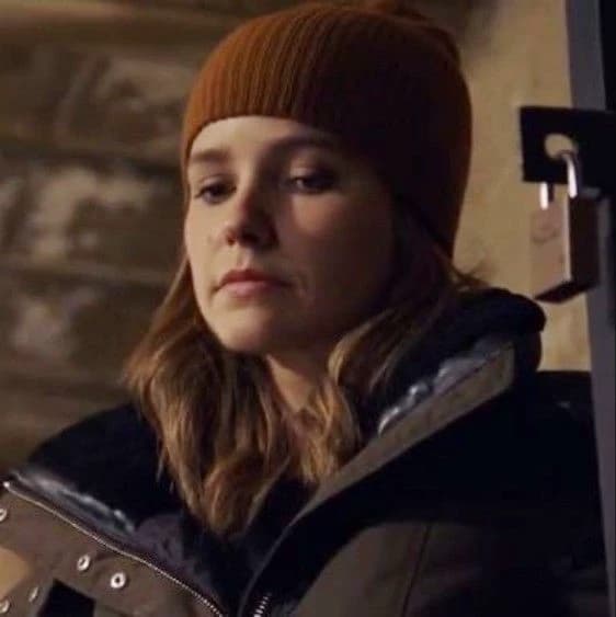 Erin Lindsay thumbnail