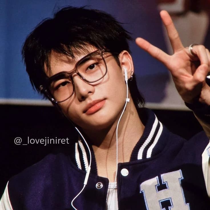 Hyunijn  thumbnail