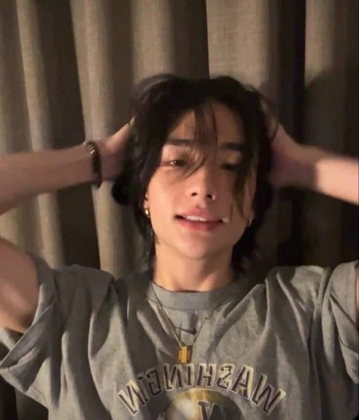 Hyunjin  thumbnail