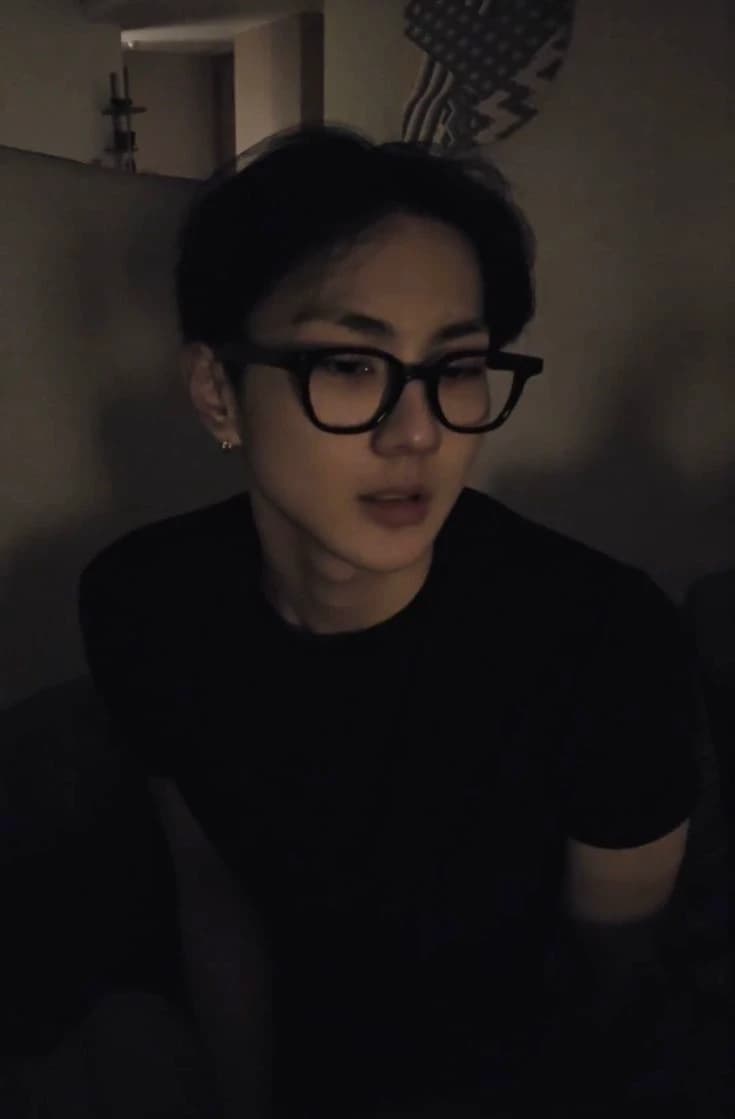 Jungwon  thumbnail