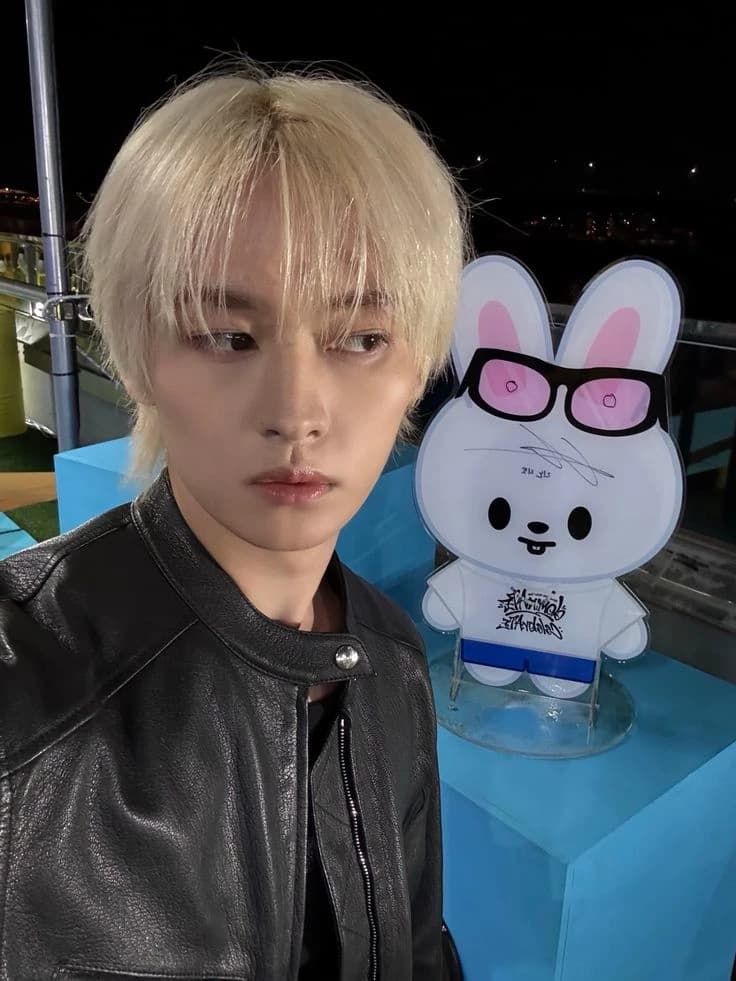 Lee know thumbnail