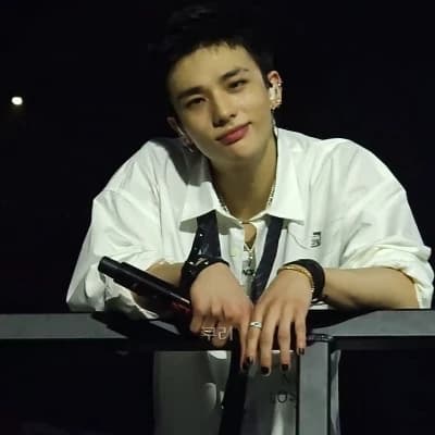 Hwang hyunjin thumbnail