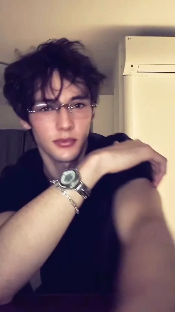 Tay thumbnail
