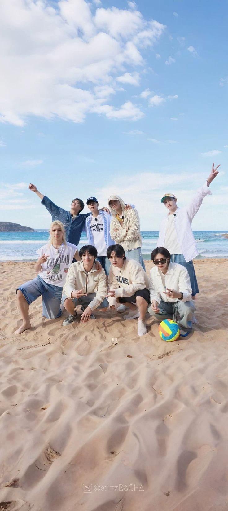 STRAY KIDS  thumbnail
