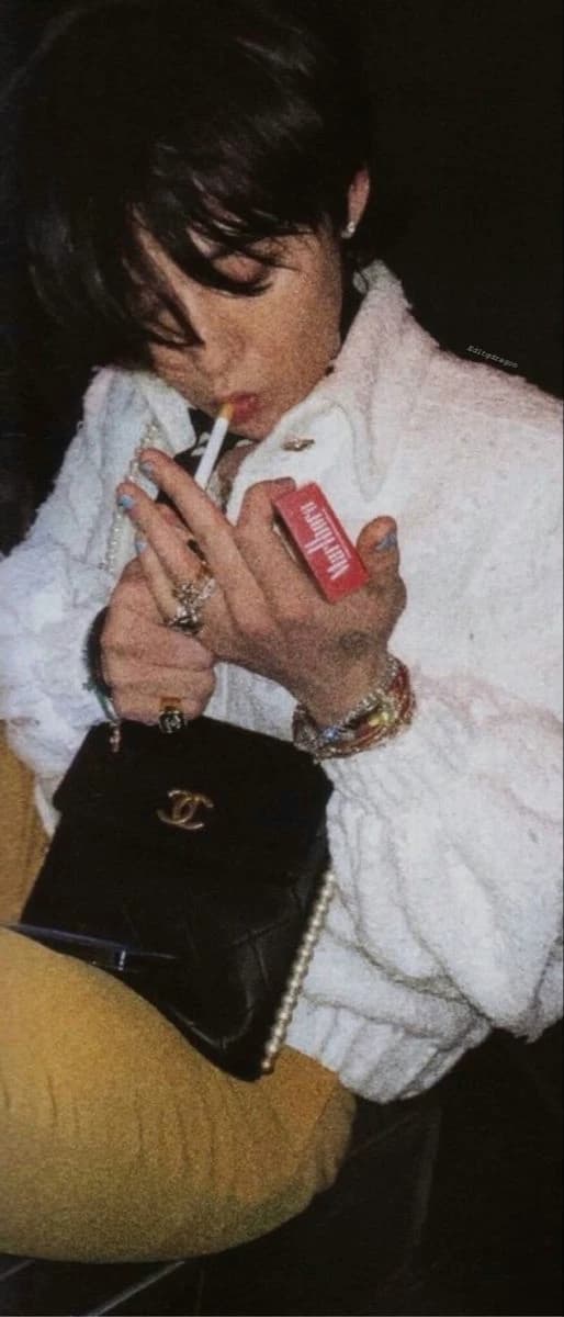 G-Dragon thumbnail