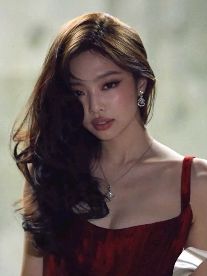 Jennie thumbnail