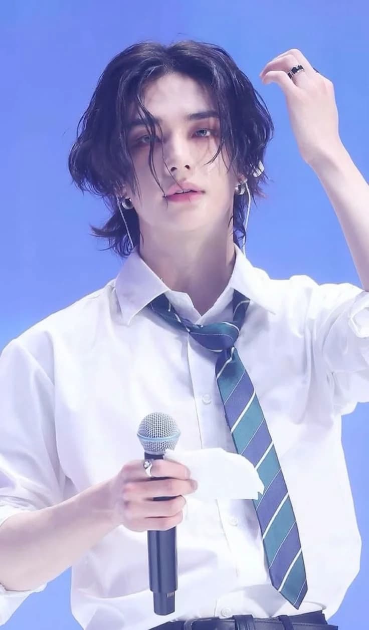 Hyunjin  thumbnail