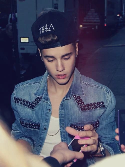 Justin Bieber  thumbnail