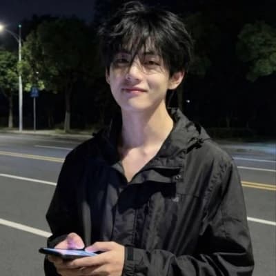 Kim Taehyung thumbnail