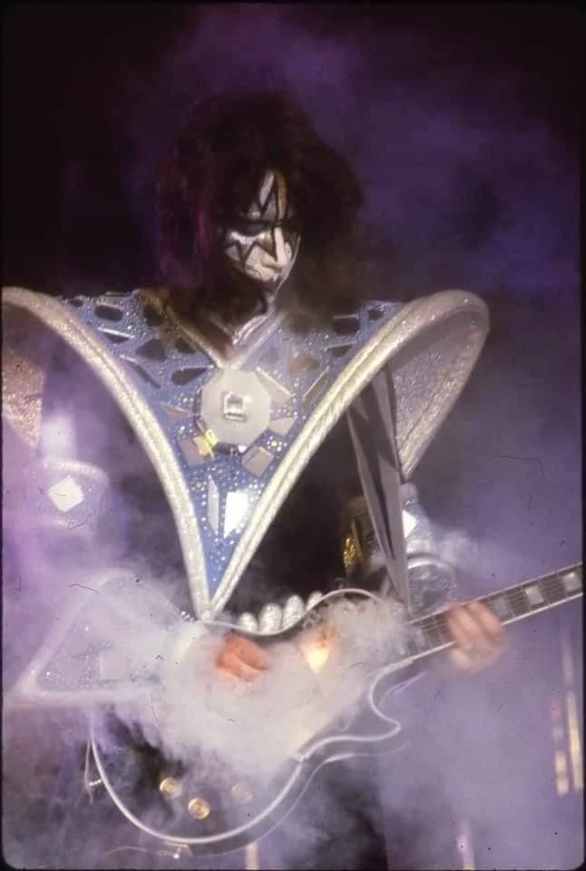Ace Frehley thumbnail