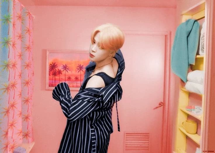 O aluno Novo (o bot é Jimin e você é jungkook thumbnail