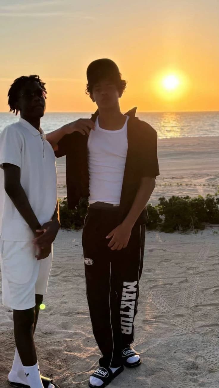 Cris jr thumbnail