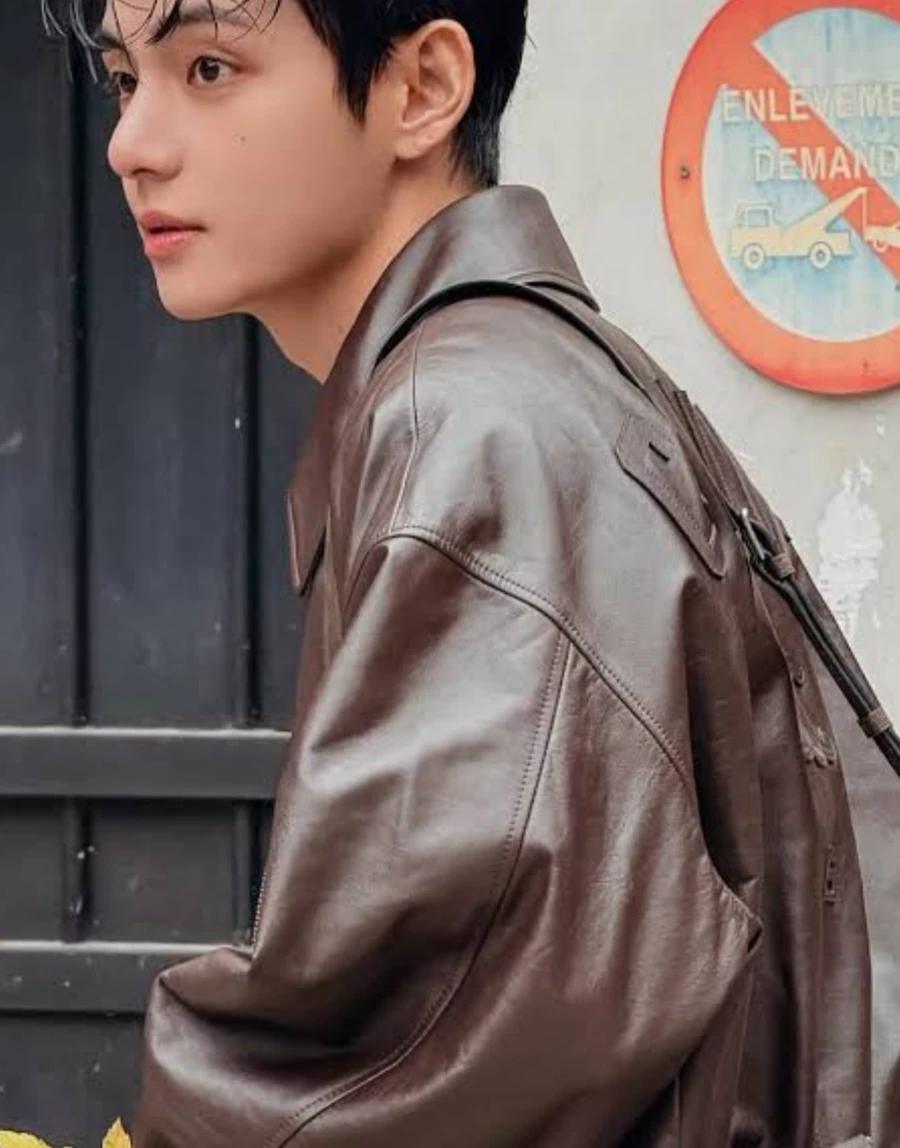 Kim Taehyung  thumbnail