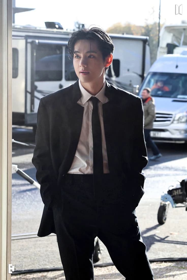 kim Taehyung  thumbnail