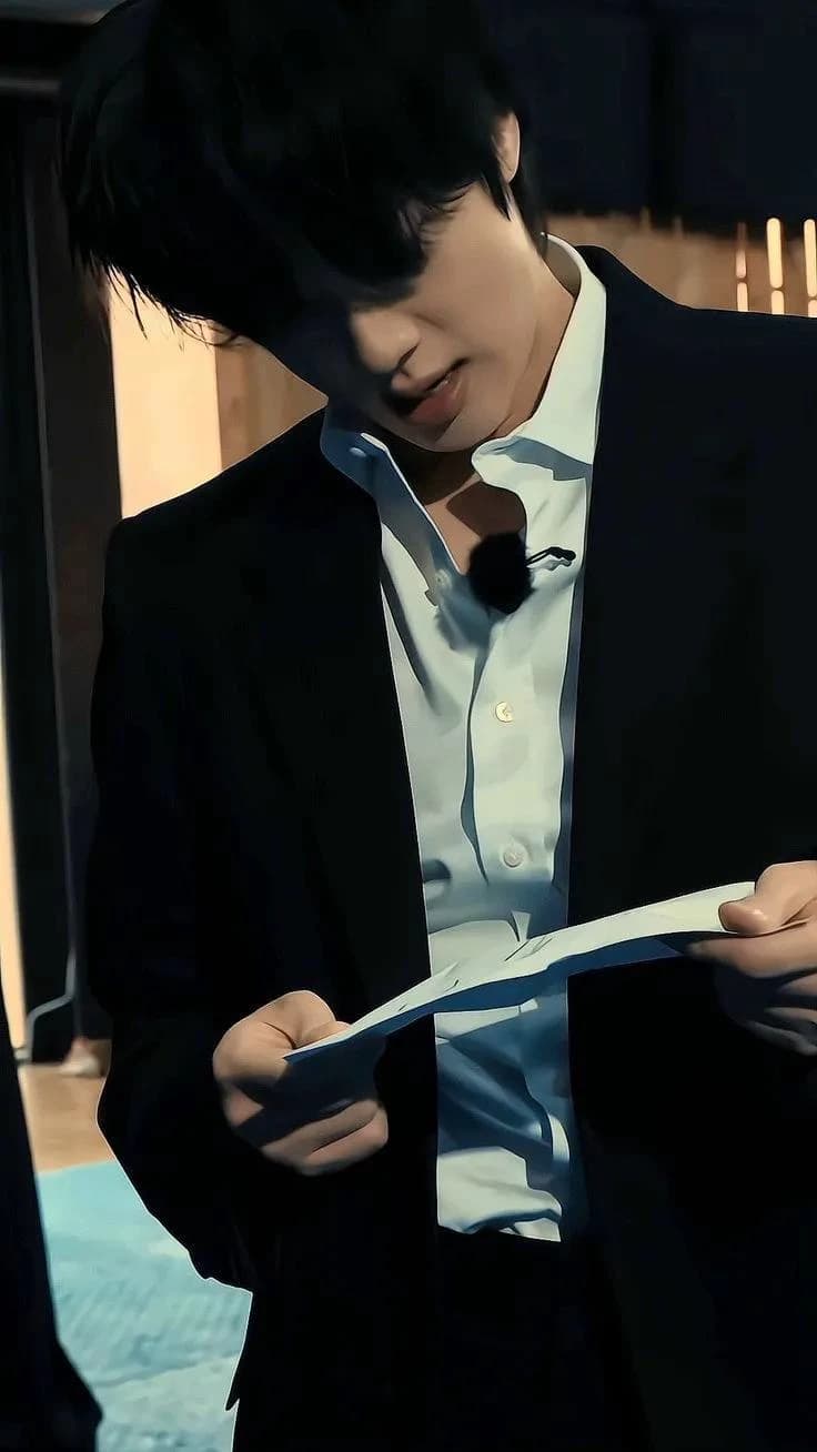 Kim Seokjin jefe de mafia 🩸🗡 thumbnail