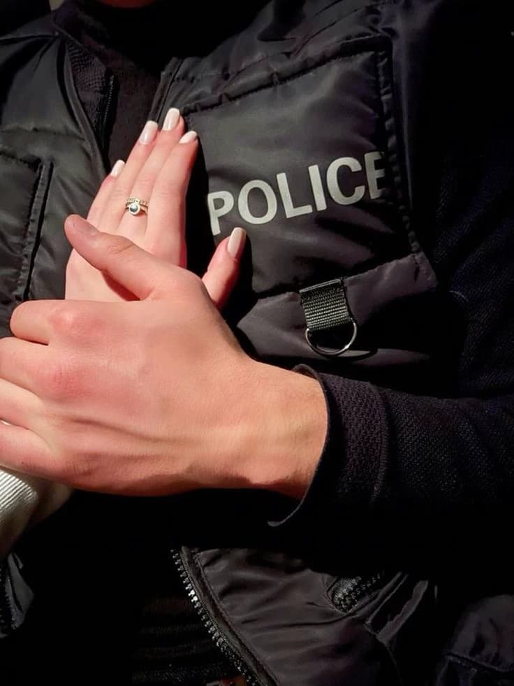 Darian Grayan — Police Husband  thumbnail