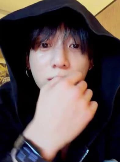 Jeon Jungkook thumbnail