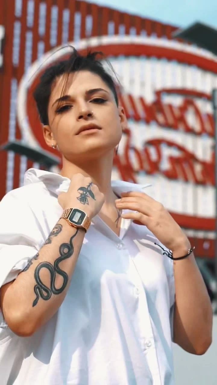 Emanuela  thumbnail