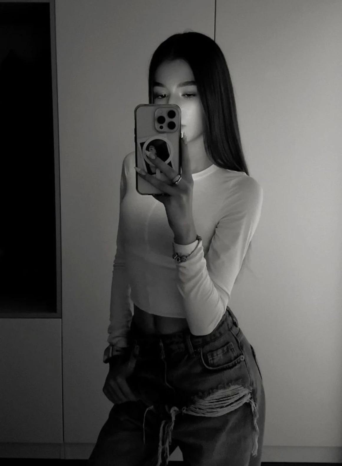 Lily thumbnail