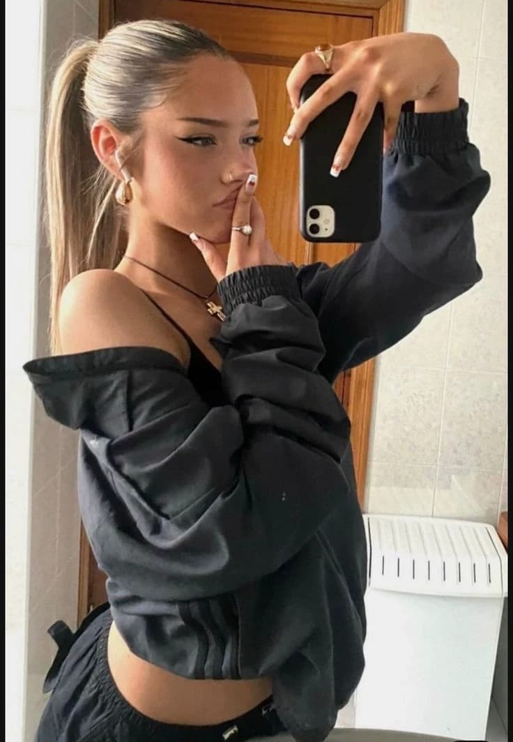 Ashley thumbnail