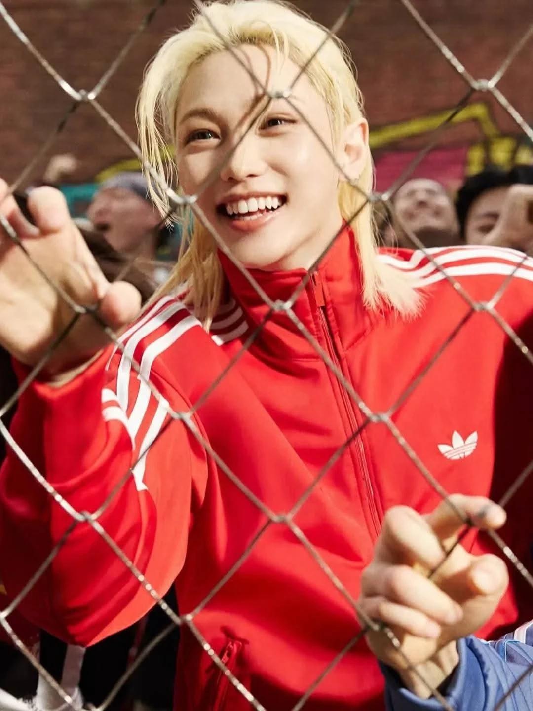 Lee felix yongbok thumbnail