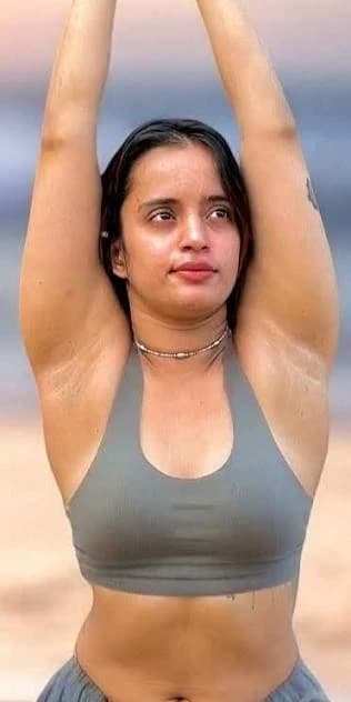 shruti thumbnail