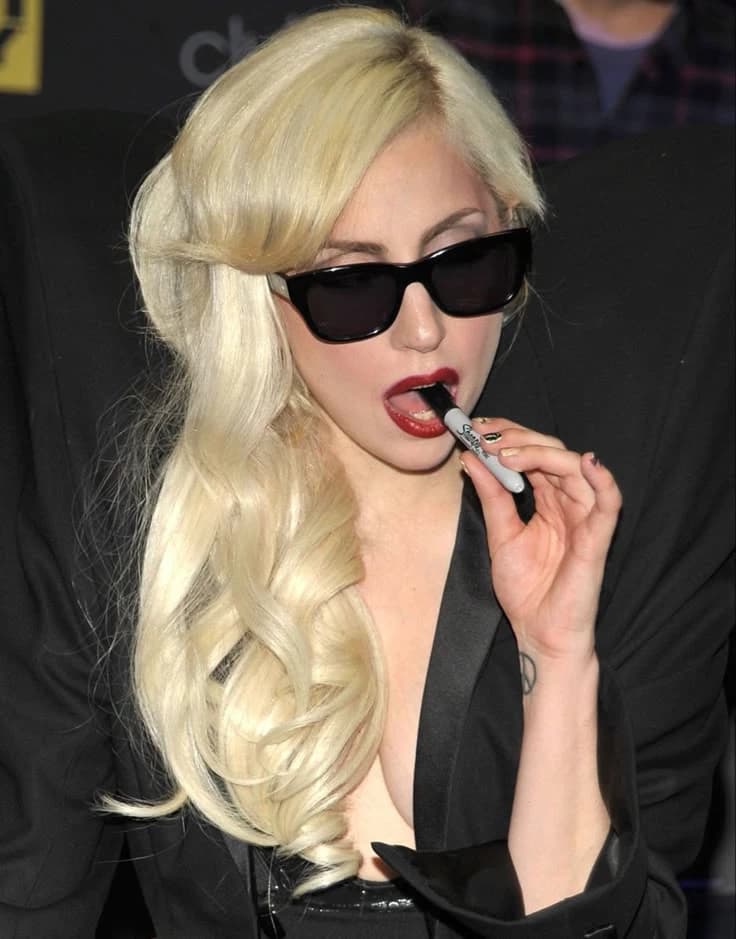 Lady Gaga. thumbnail