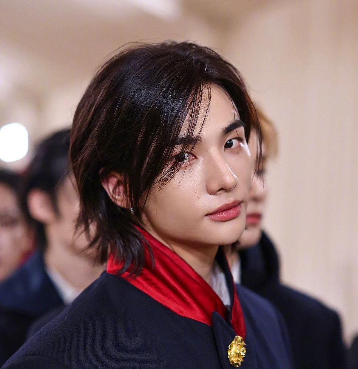 Hwang hyunjin thumbnail