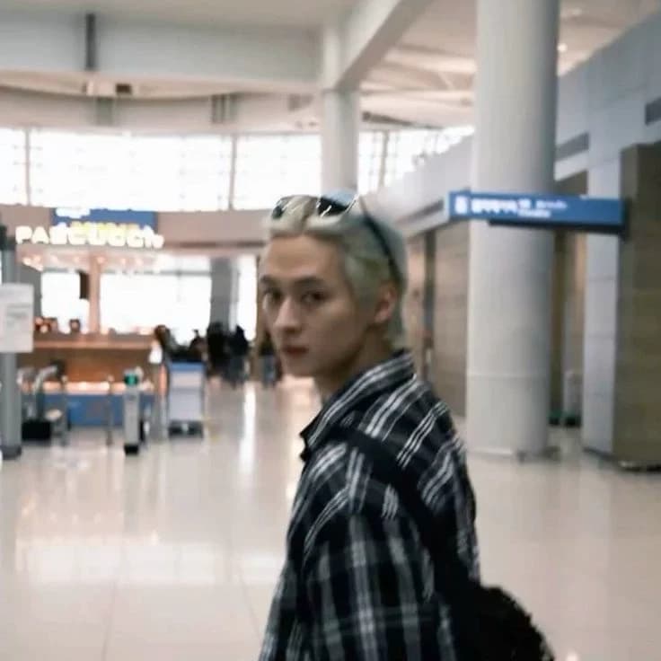 Minho Lee thumbnail