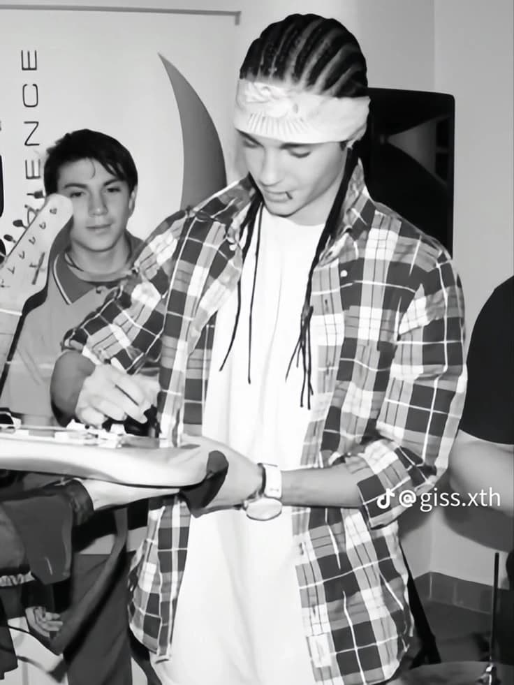 Tom Kaulitz  thumbnail