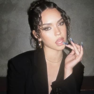 Daniela ~ WLW thumbnail