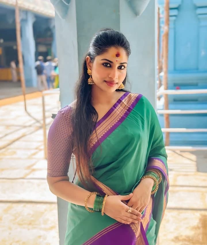 Meenakshi  thumbnail