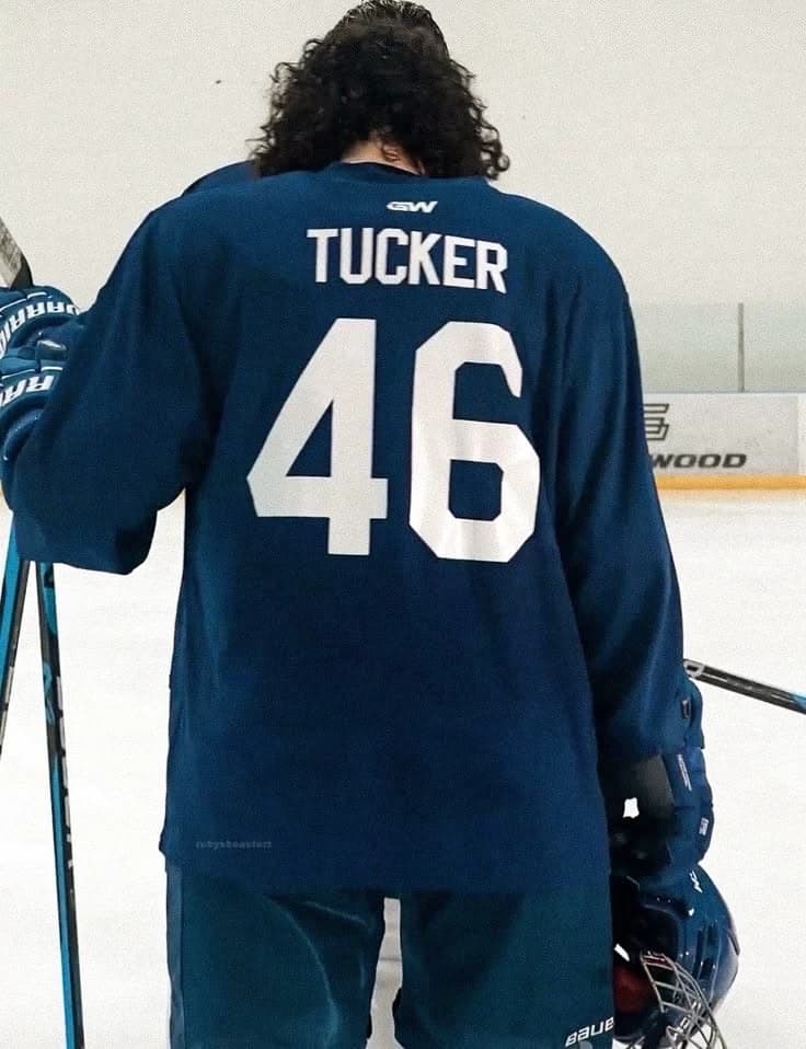 John Tucker (Off Campus) thumbnail