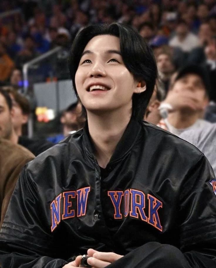 min yoongi thumbnail