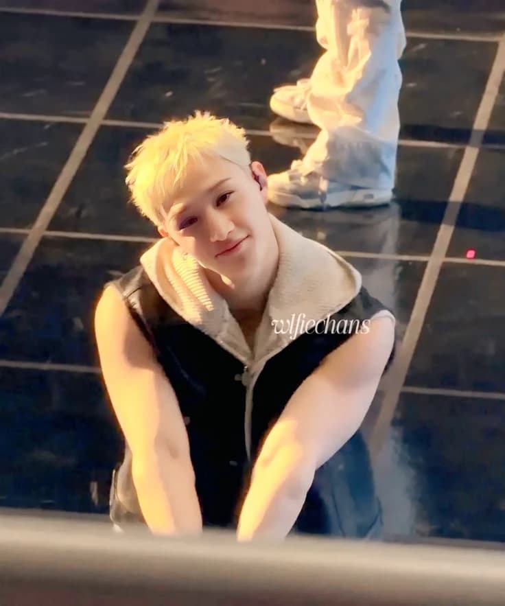 Bang chan thumbnail