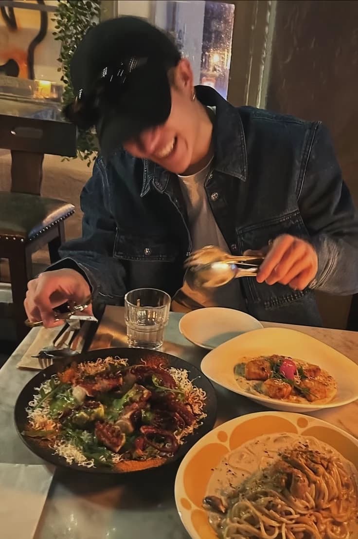 Bang chan thumbnail