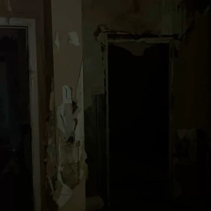 abandoned hospital......... thumbnail