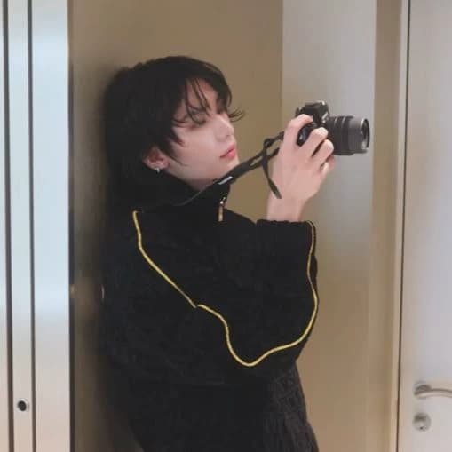 Hyunjin thumbnail