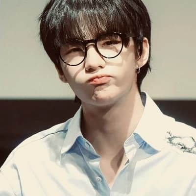 Hyunjin thumbnail