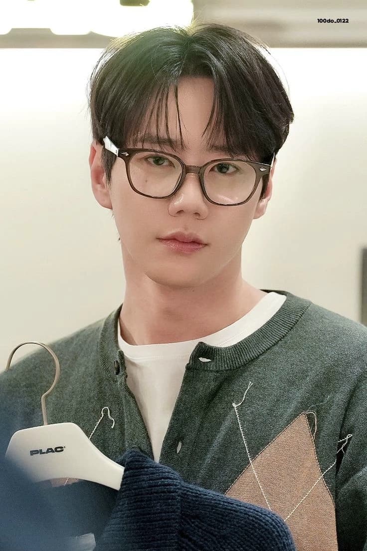 Lee Junyoung. thumbnail