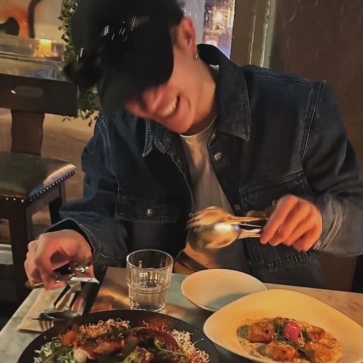 Bang Chan thumbnail